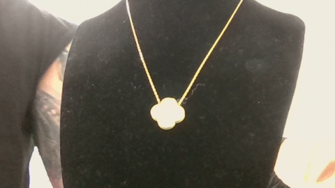 Cadenas finitas de mujer Fancy trebol blanco 10k White Stone Weight 3.54g