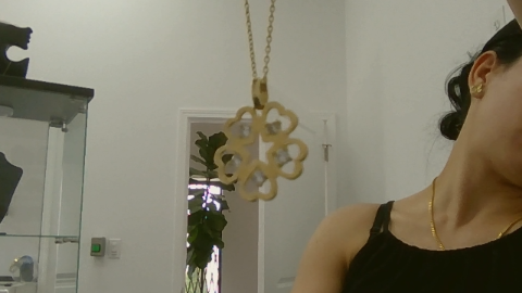 Cadenitas finitas con dije Fancy with flower charm 10k Zirconia Size Ajustable Weight 2.69g
