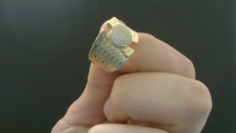 Anillos de mujer Fancy tallado 10k Zirconia small Size Size 9 Weight 3.92g