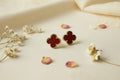 Pendientes trébol rojo