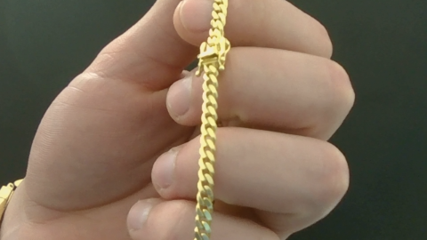 Manilla de hombre Cuban link 10k Size Size 8in, 4mm Weight 9g