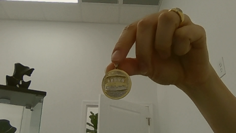 Dijes Fancy medalla ultima cena 10k Zirconia with cristales Weight 7.56g